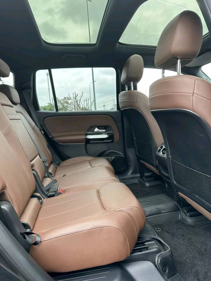 成都21年奔驰GLB8