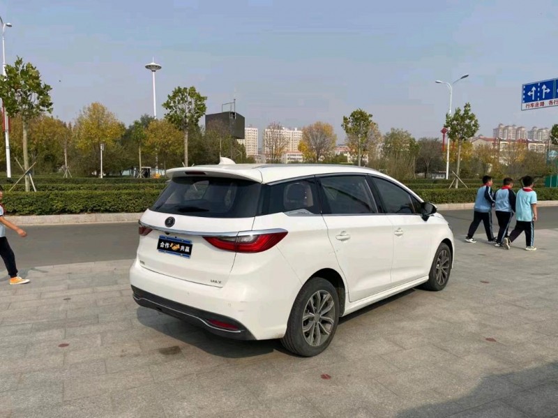 沧州20年比亚迪宋MAX7