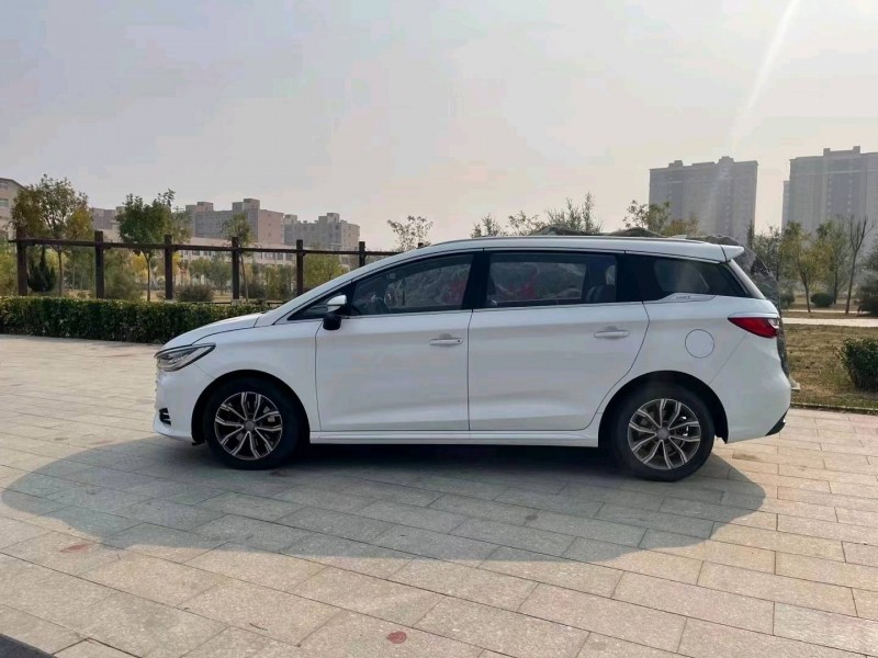 沧州20年比亚迪宋MAX8