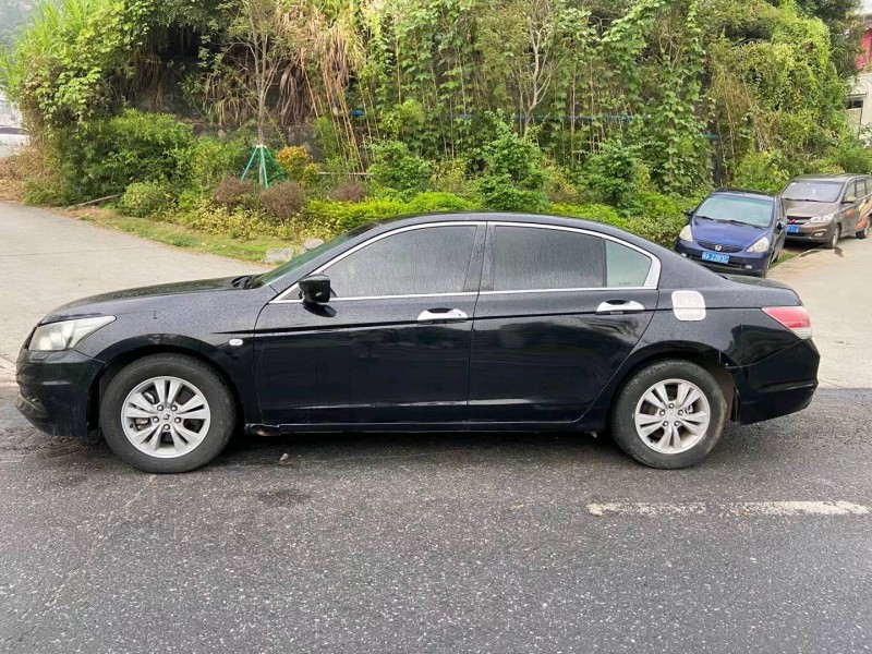 广州09年本田雅阁4