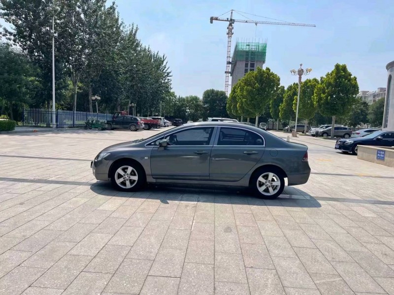 沧州13年本田思铭4