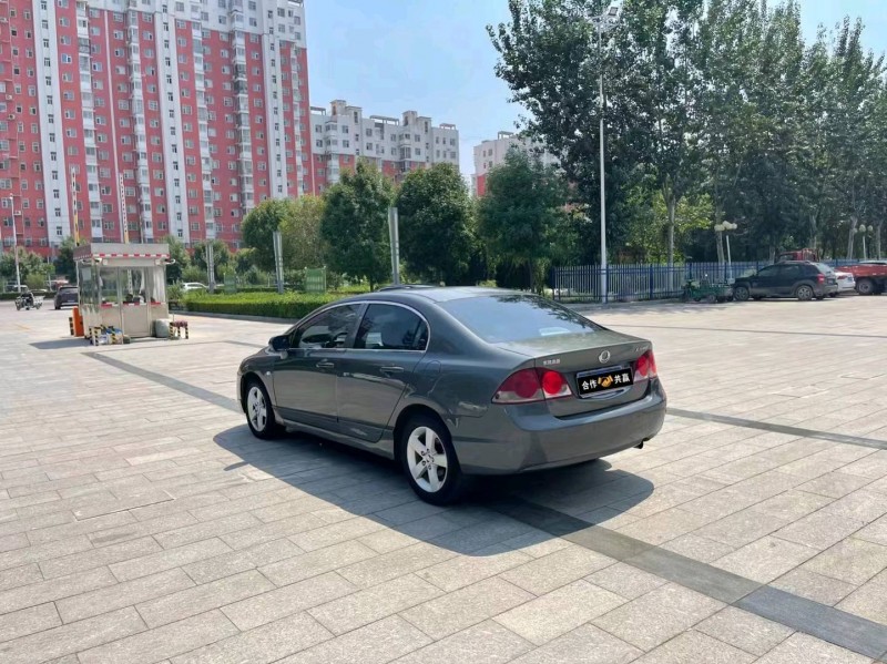 沧州13年本田思铭8