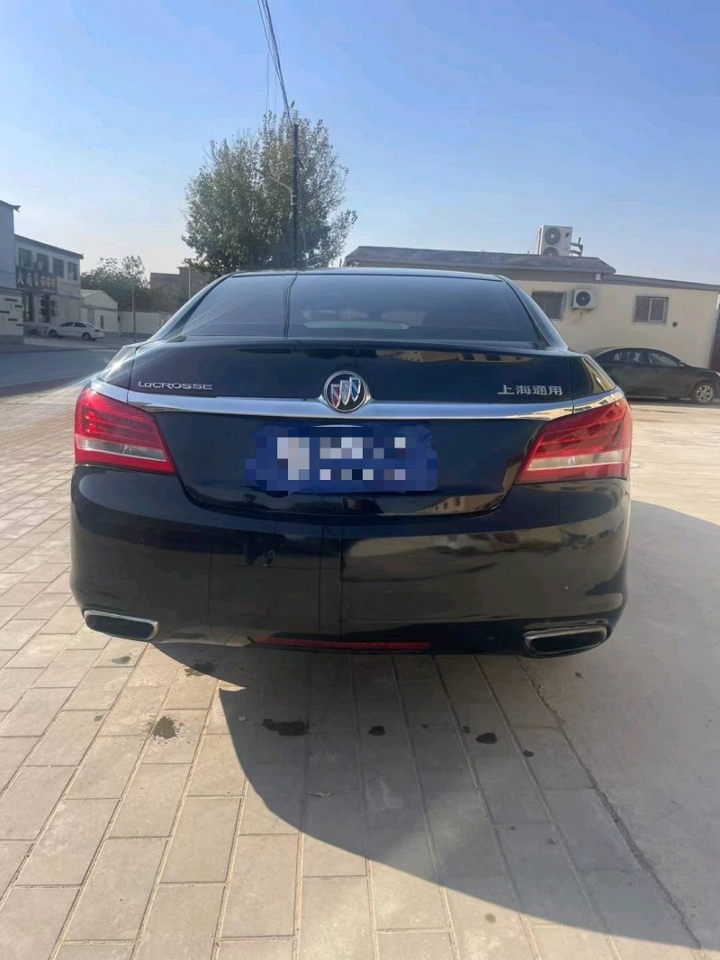 保定15年别克君越7