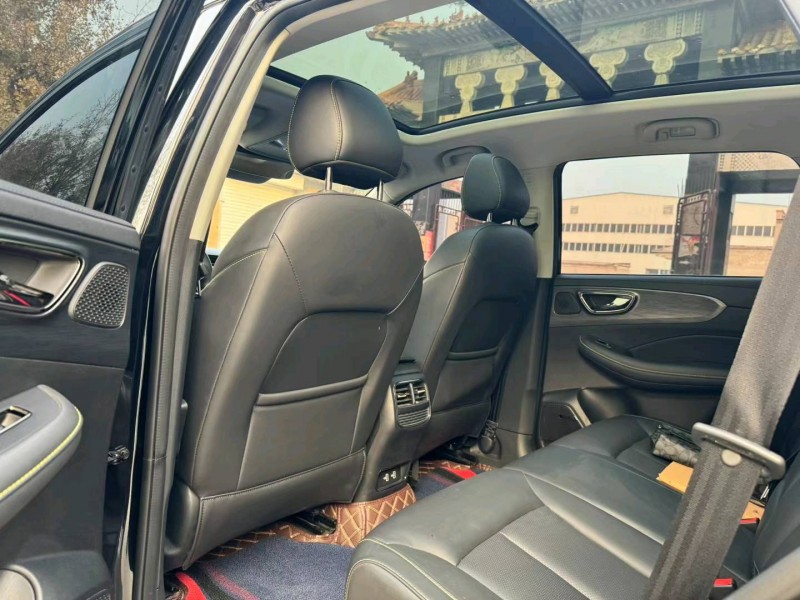 保定22年荣威RX56