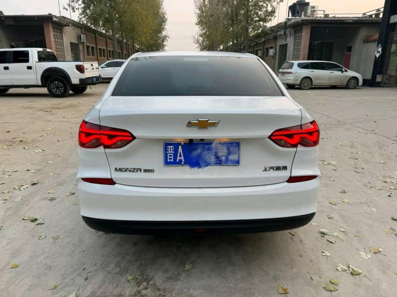 保定22年雪佛兰科鲁泽9