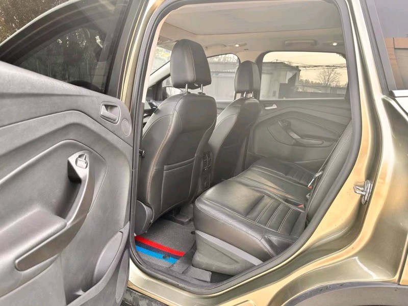 保定17年福特翼虎7