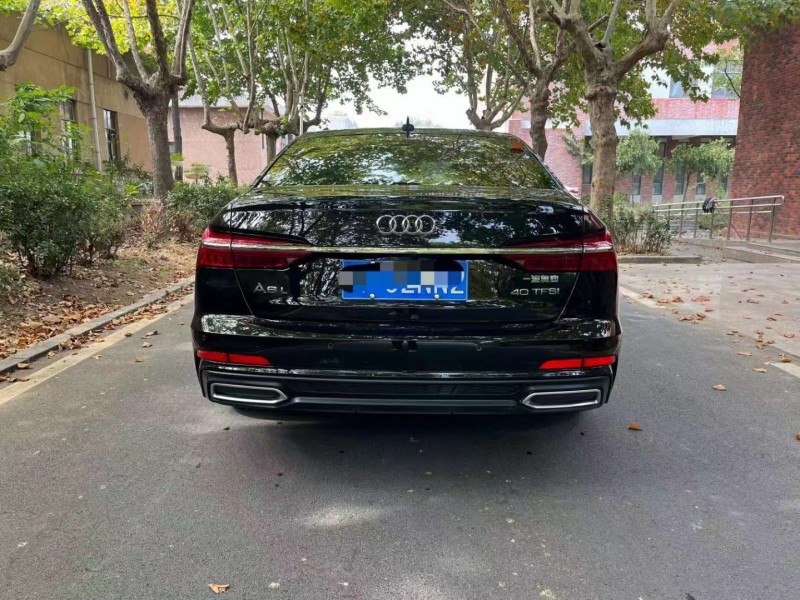 济宁23年奥迪A6L9