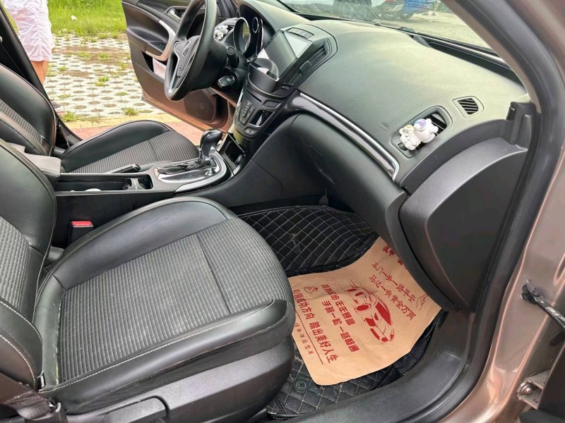 徐州16年别克君威6