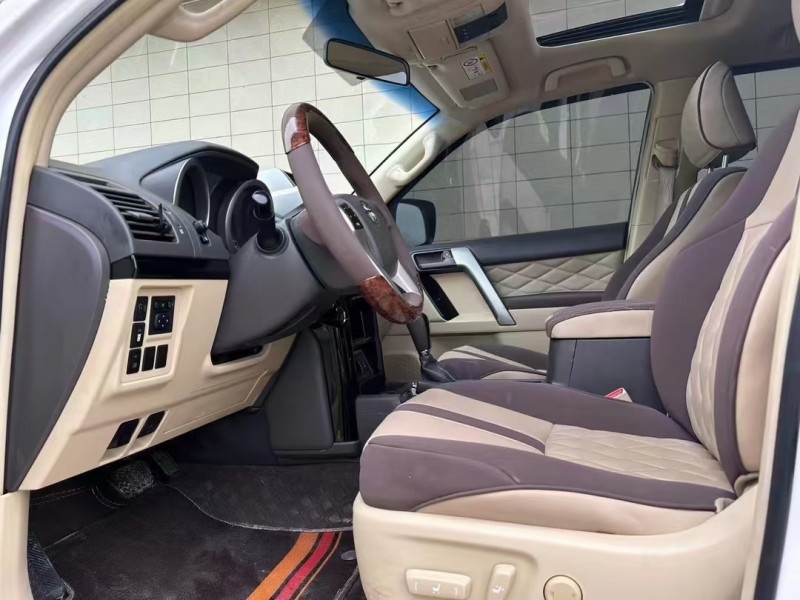 济宁16年丰田普拉多5