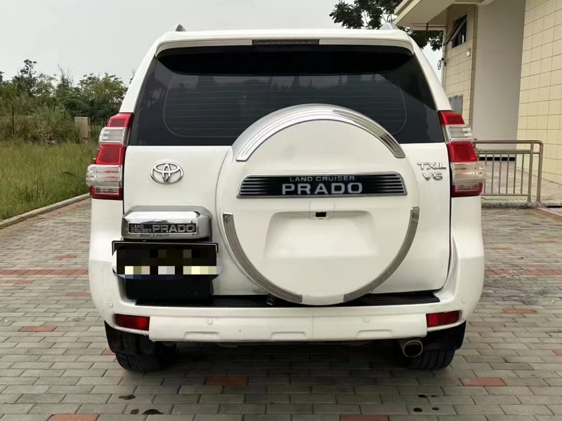 济宁16年丰田普拉多9