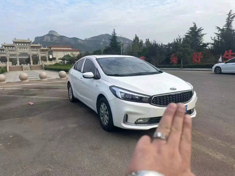 东营17年起亚K35