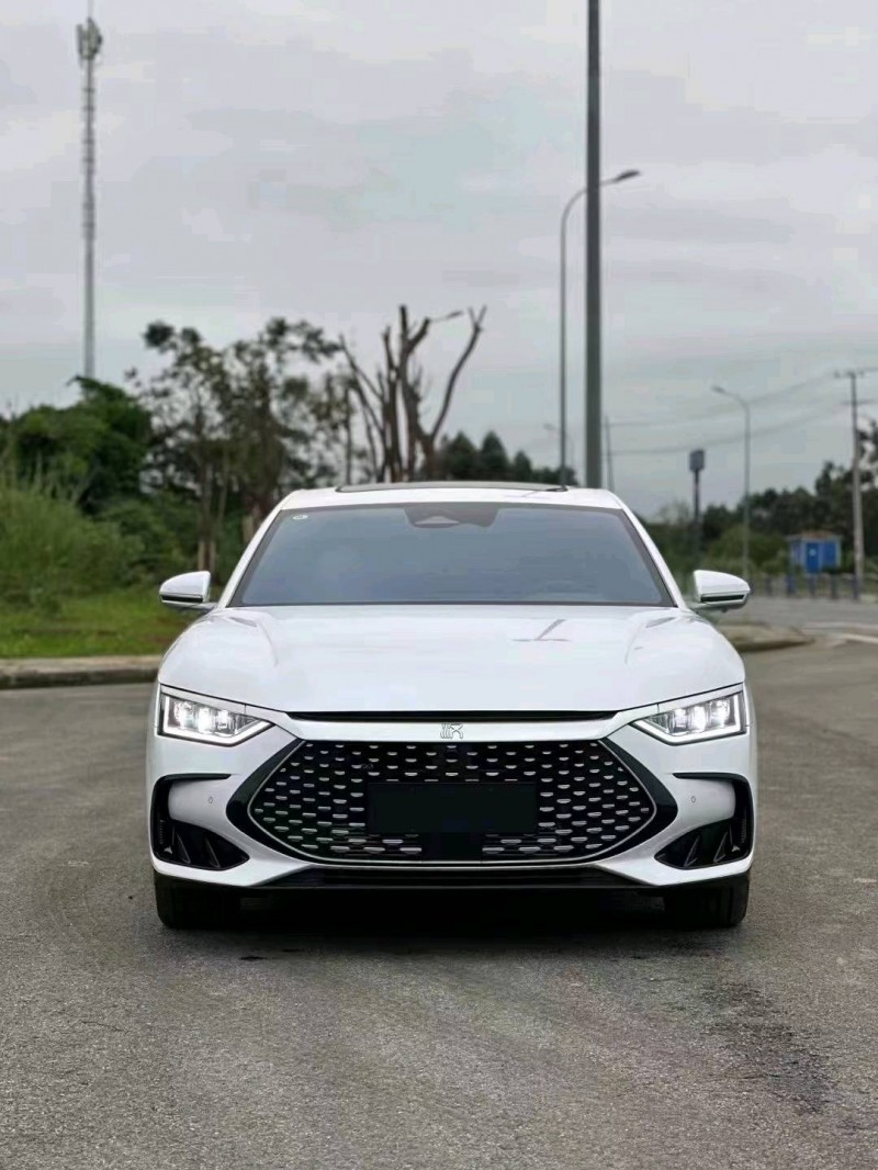 成都23年比亚迪汉DM1