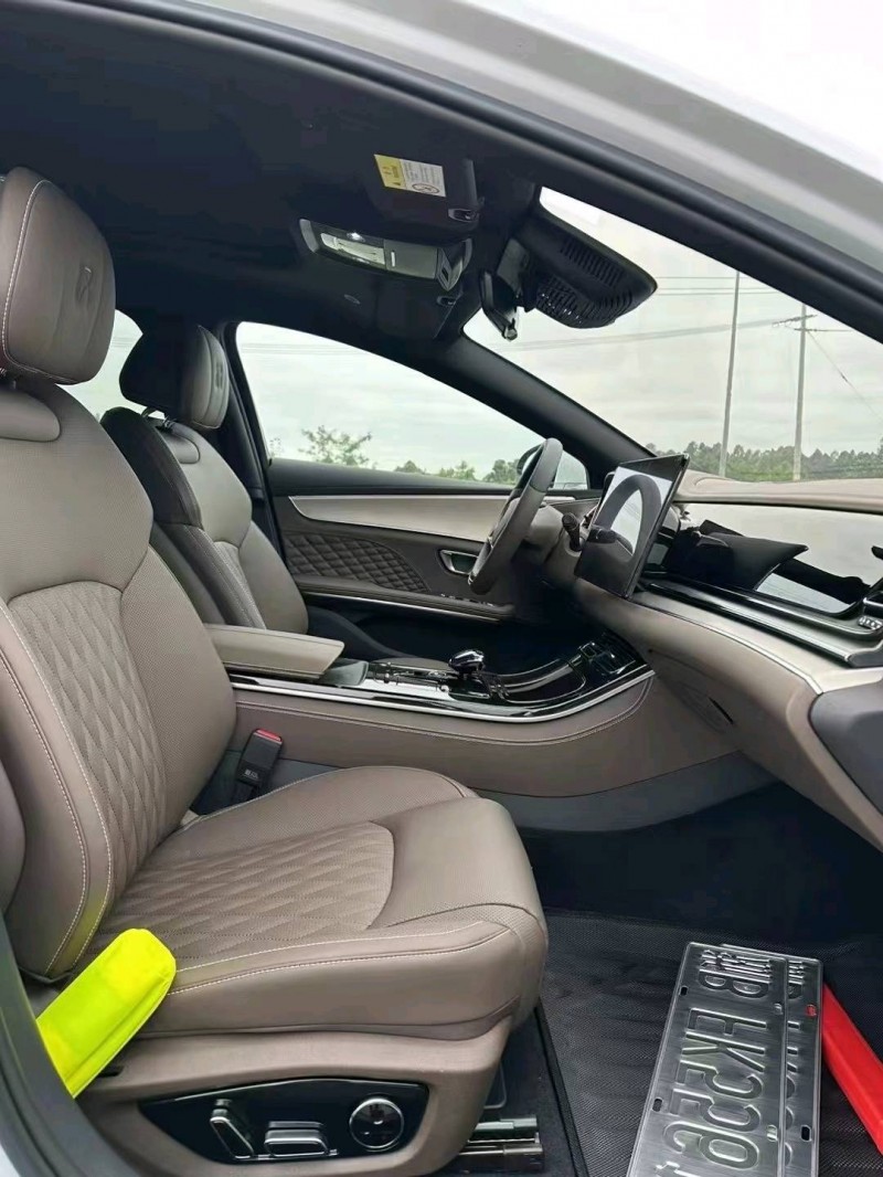 成都23年比亚迪汉DM7