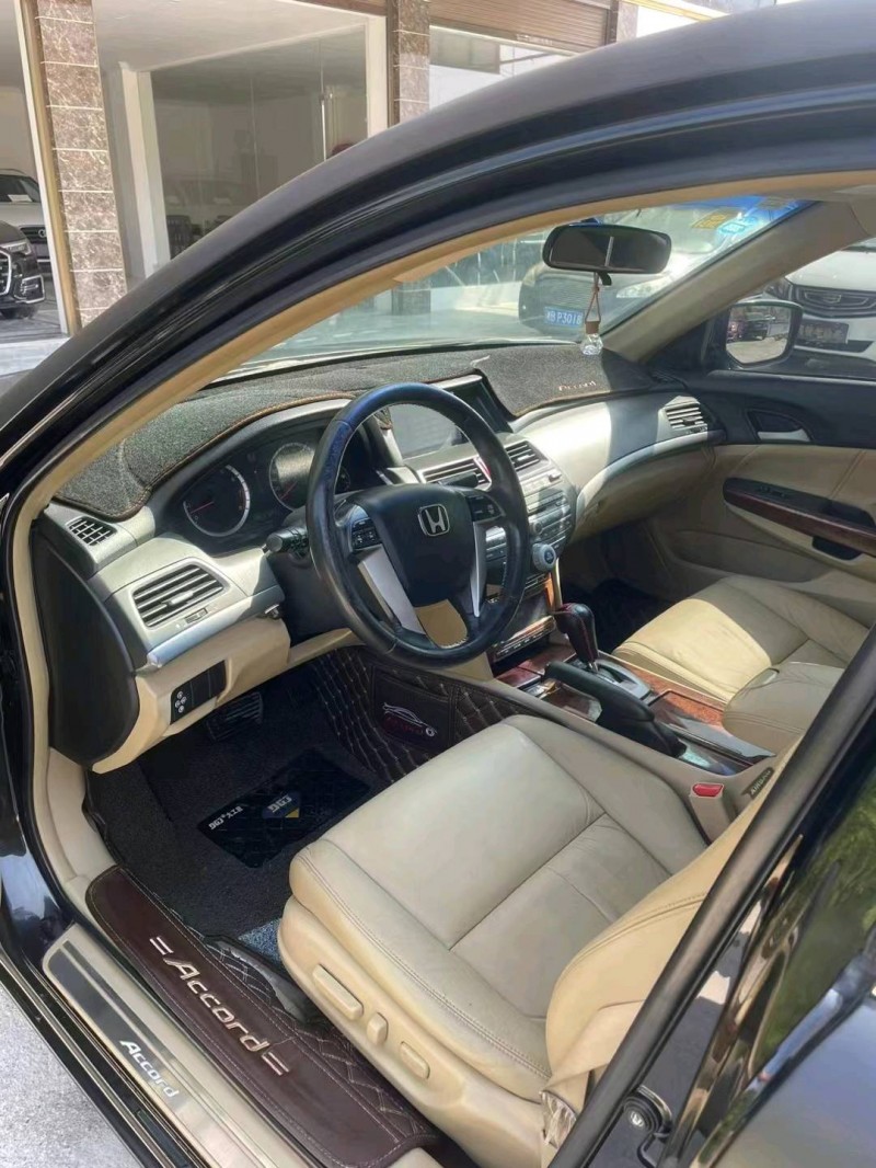 邯郸12年本田雅阁4