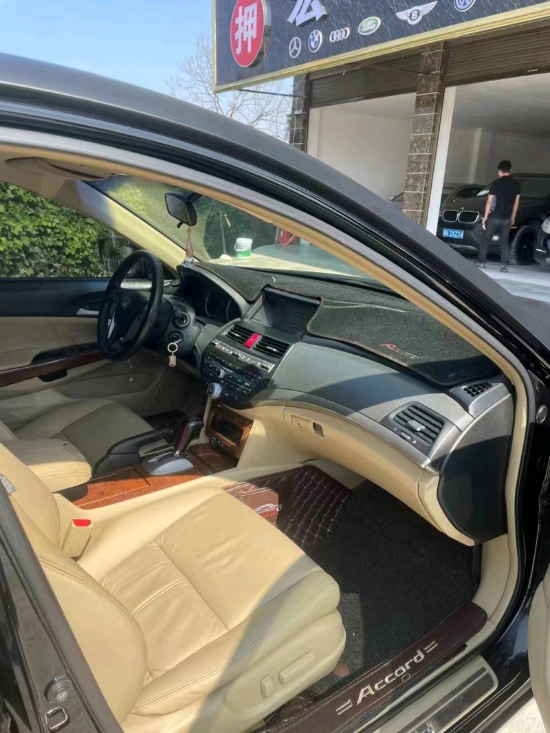 邯郸12年本田雅阁6