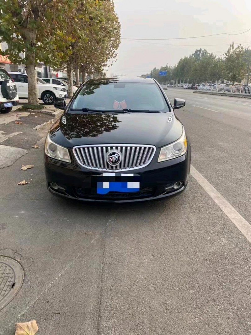 枣庄13年别克君越1