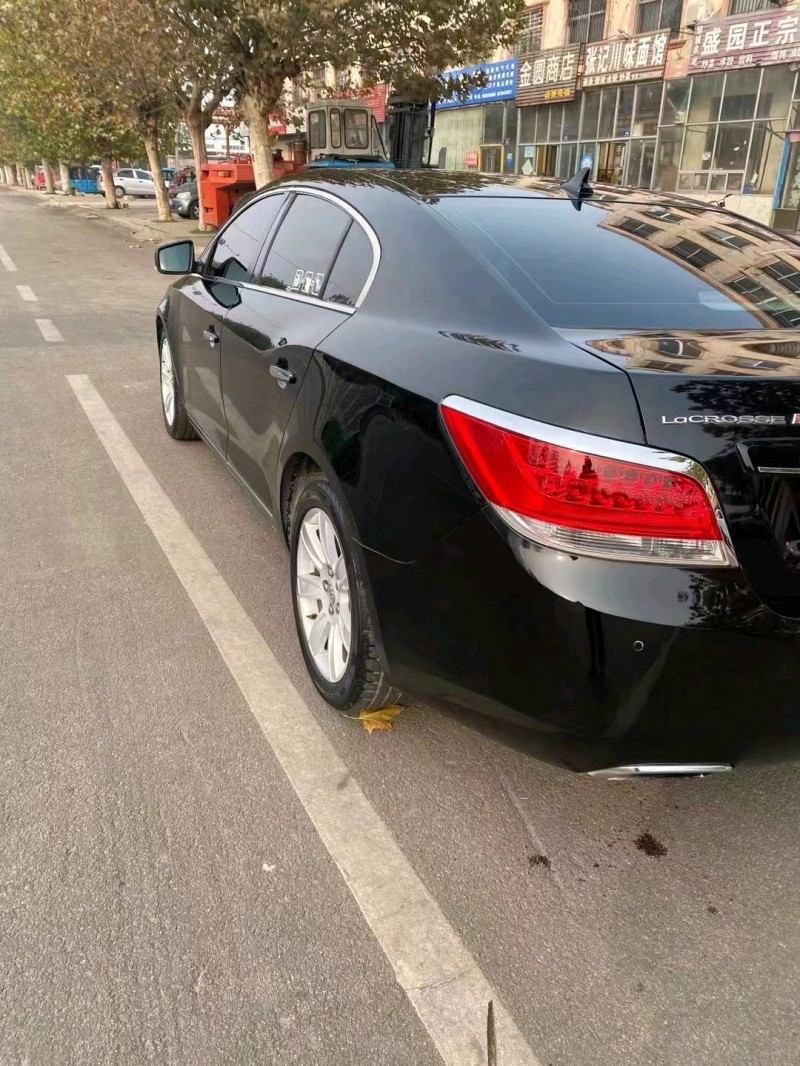 枣庄13年别克君越3