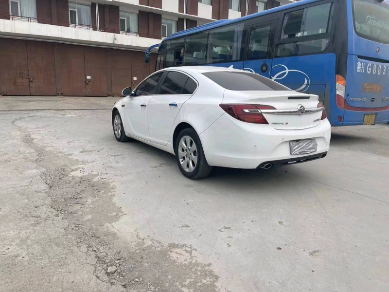 枣庄15年别克君威8