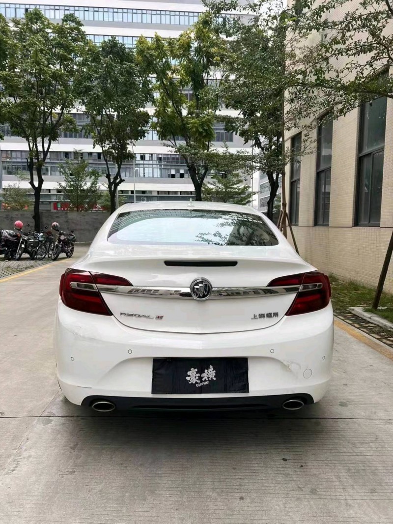 枣庄16年别克君威8