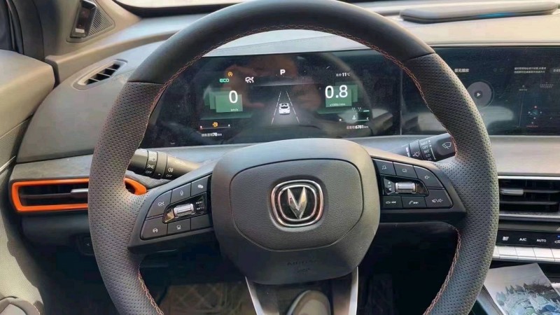 枣庄23年长安汽车UNI-T6