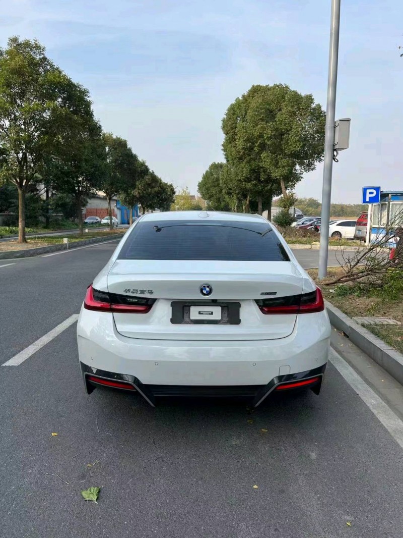 常州23年宝马i36