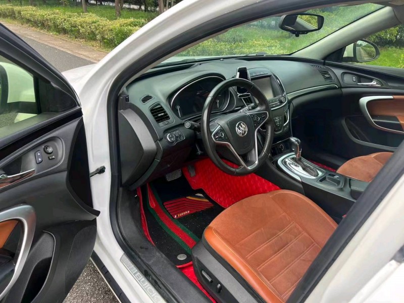 嘉兴16年别克君威8