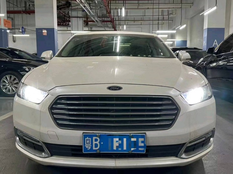 广州17年福特金牛座1