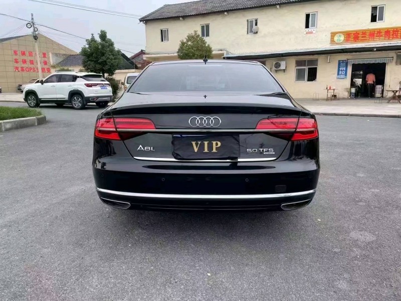 衡阳17年奥迪A8L3