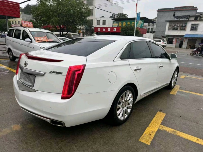 衡阳15年凯迪拉克XTS9