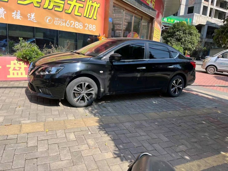 長沙21年日產軒逸3