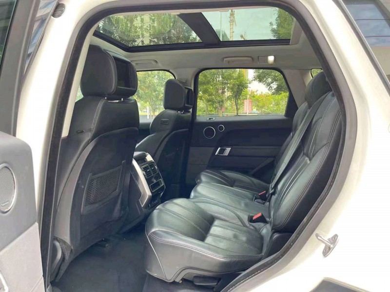 东营17年路虎揽胜3