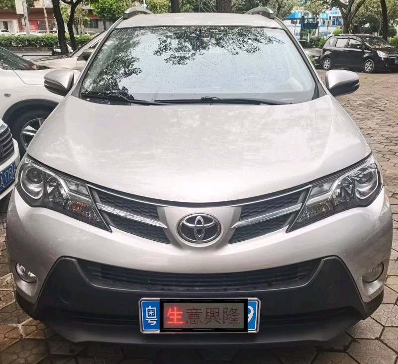 珠海14年丰田RAV4荣放1