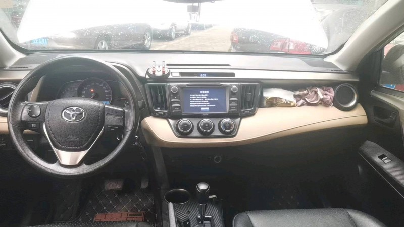 珠海14年丰田RAV4荣放2