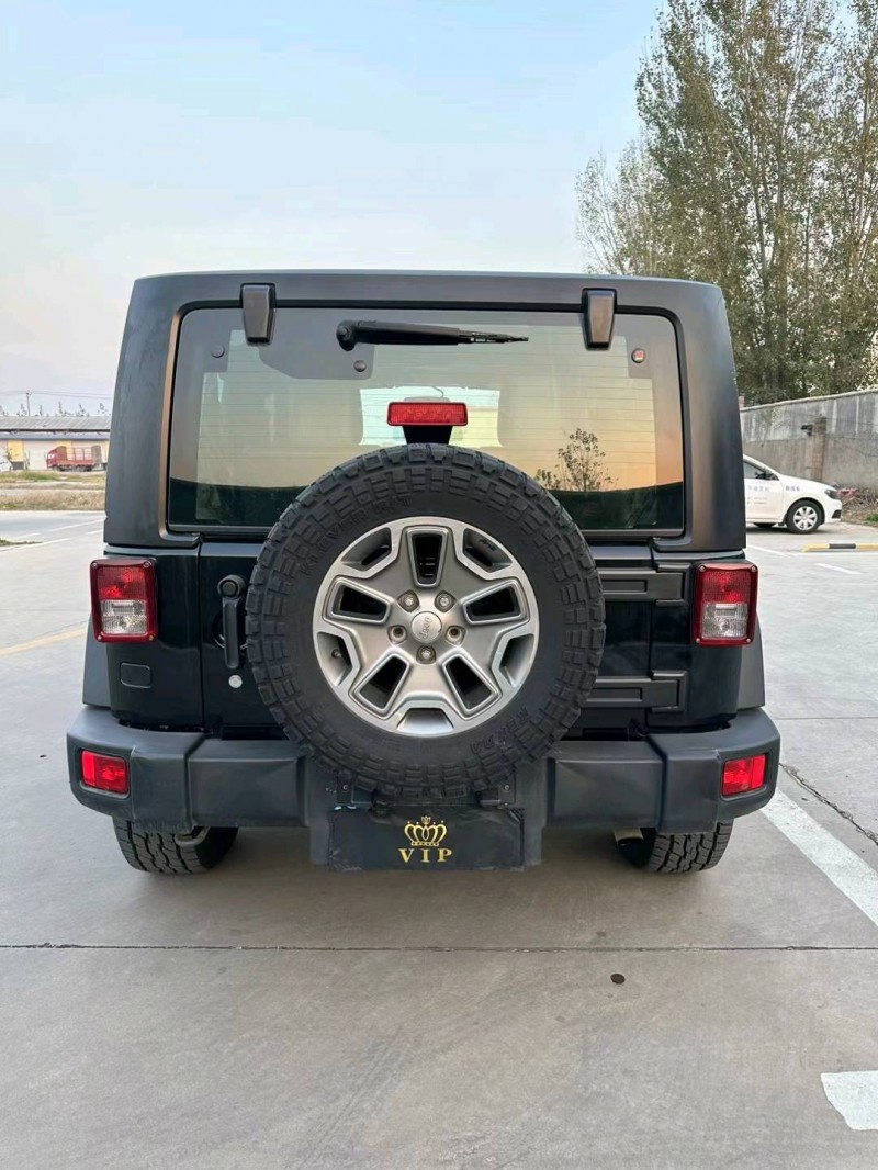 临沂16年Jeep牧马人9