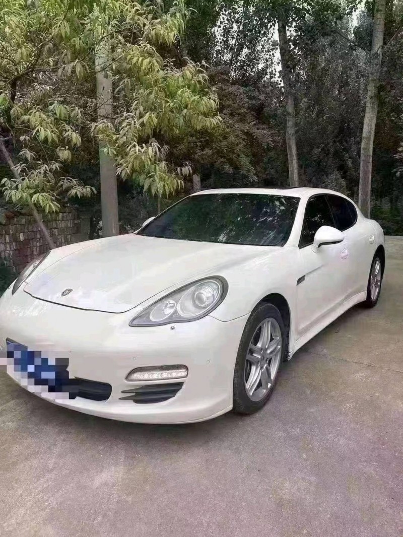 临沂11年保时捷帕拉梅拉2