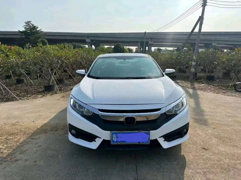 汕头17年本田思域1