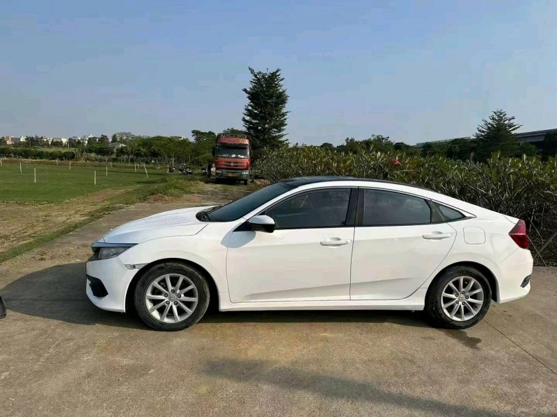 汕头17年本田思域3