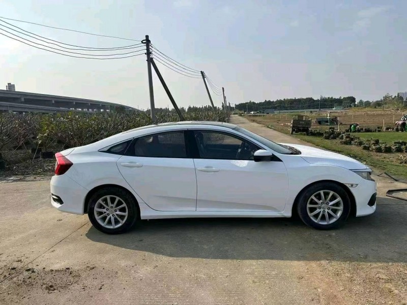 汕头17年本田思域5