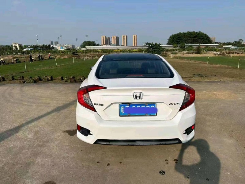 汕头17年本田思域6