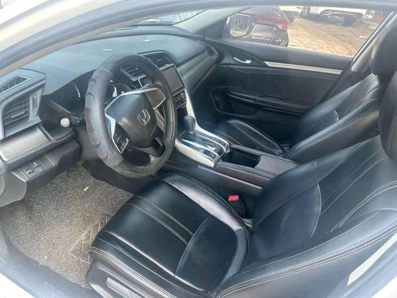 汕头17年本田思域8