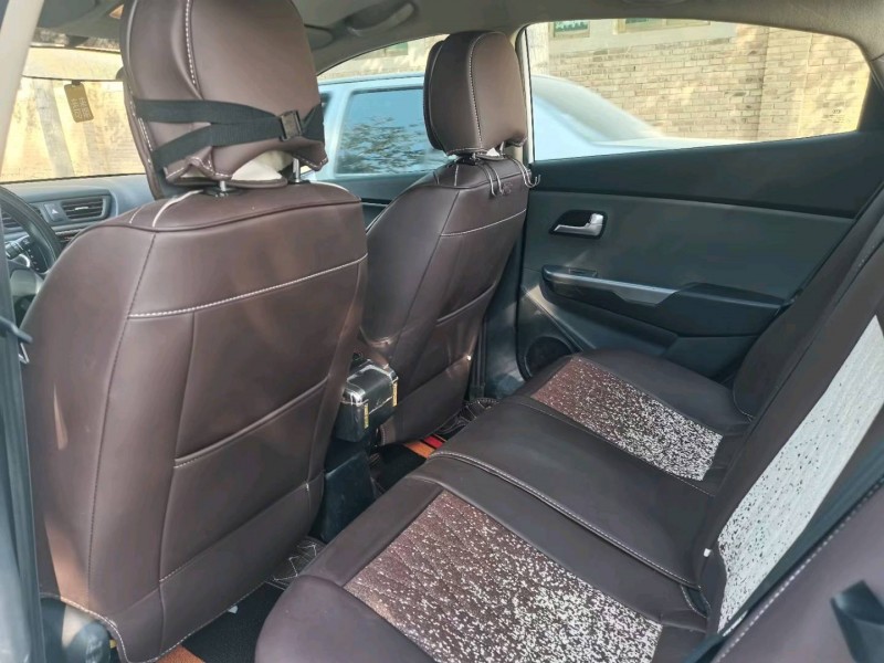 保定18年起亚K28