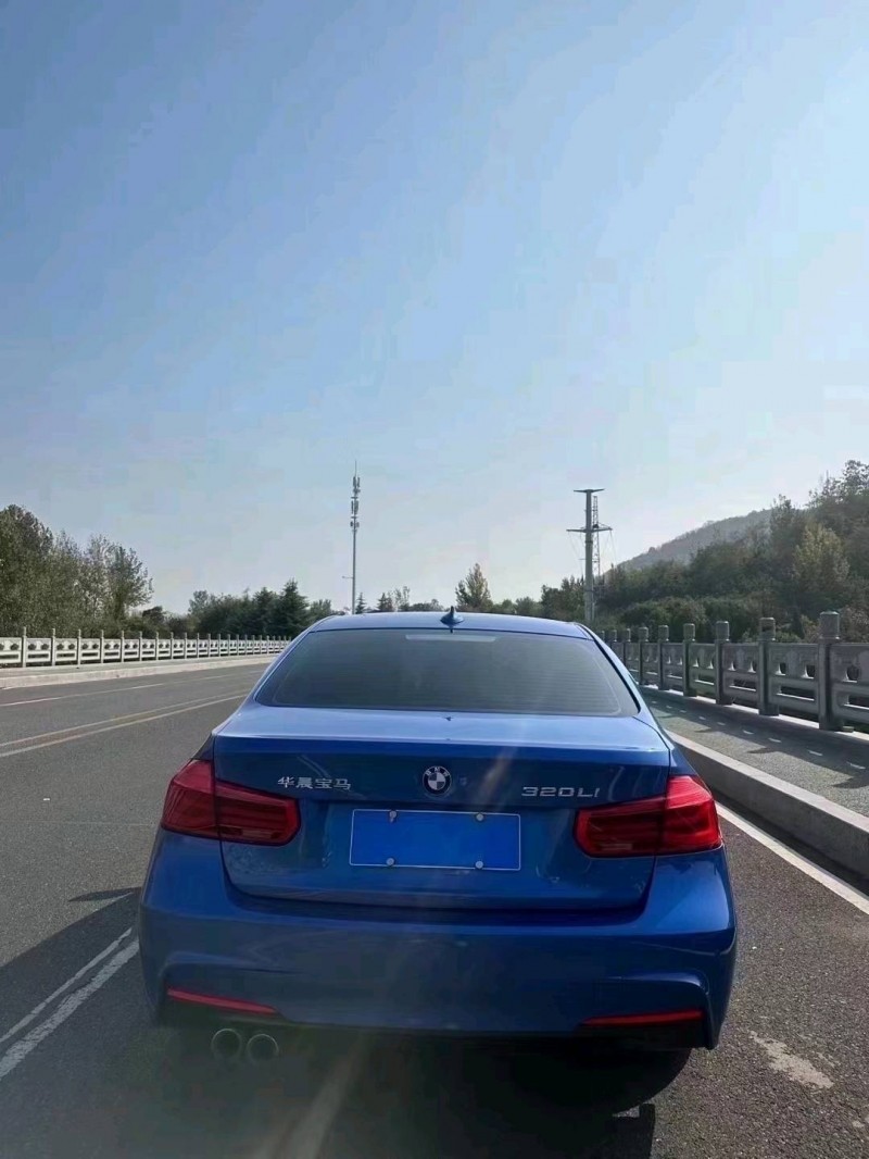 青岛18年宝马3系9