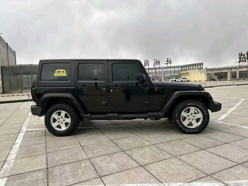 邯郸16年Jeep牧马人5