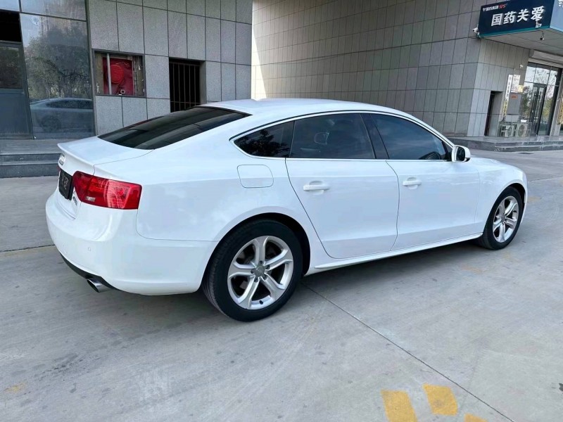济宁14年奥迪A58
