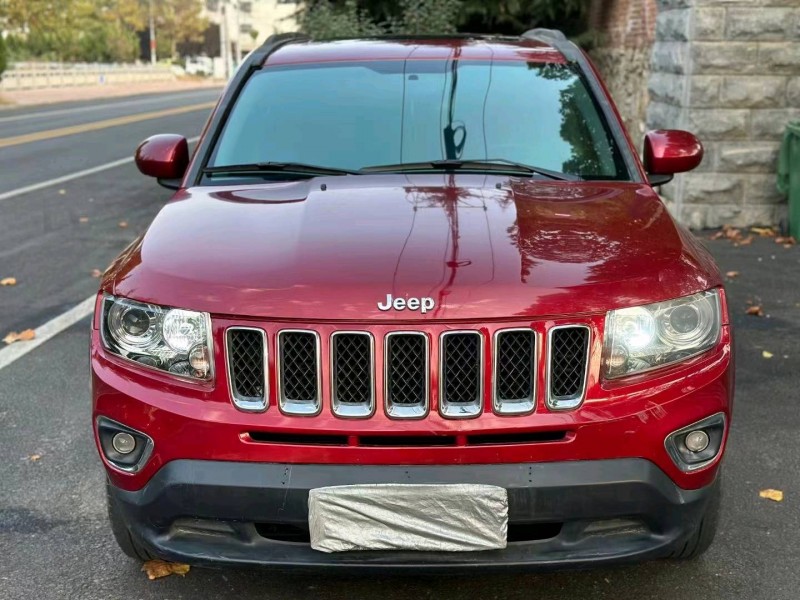 济宁14年Jeep指南者1