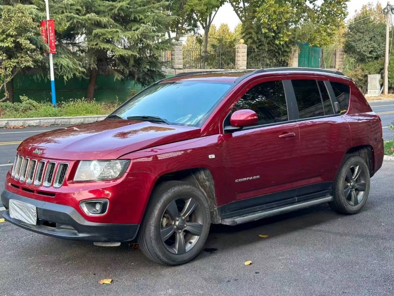 济宁14年Jeep指南者3