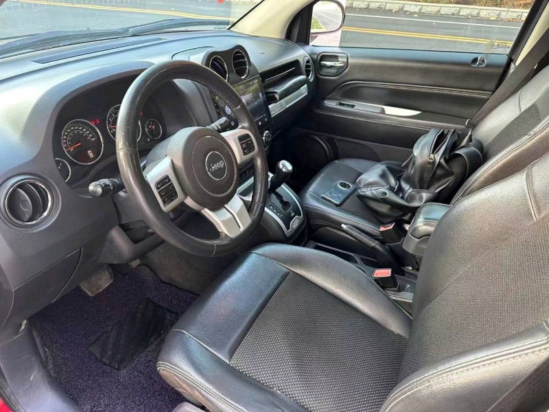 济宁14年Jeep指南者4