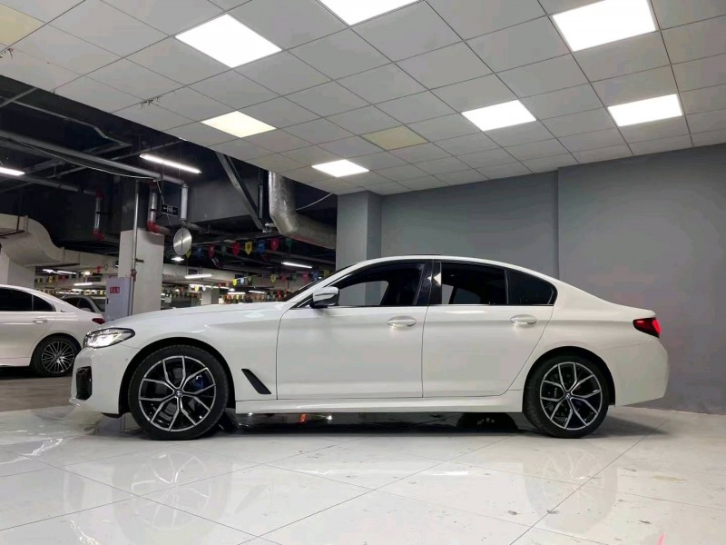 成都21年宝马5系2