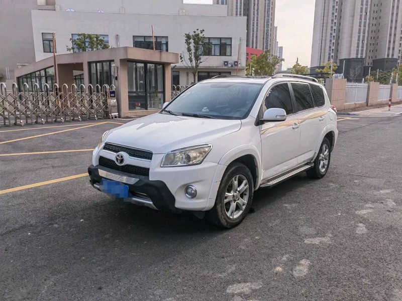 苏州12年丰田RAV42