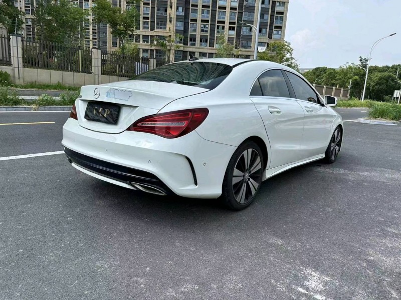 徐州16年奔驰CLA8